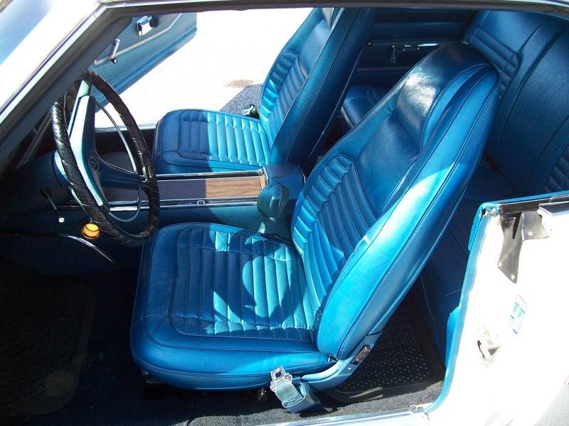 Front Seats - Driver.JPG