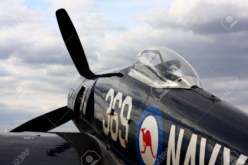 Fury-FB-11-at-Portugal-Air-Show-2009-The-Hawker-Sea-Fury-Stock-Photo.jpg