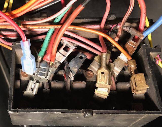 Fuse box 2.jpg