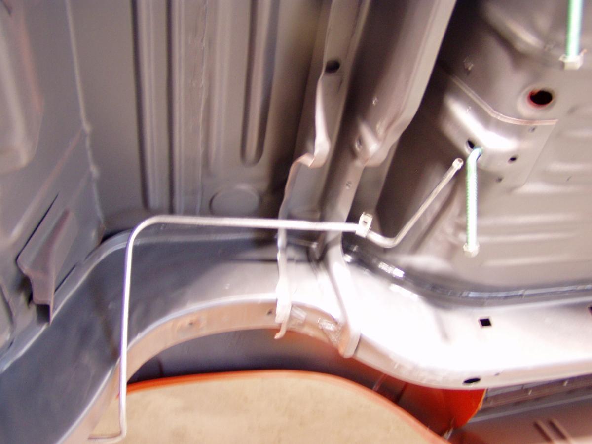 gas & brake line 001.jpg