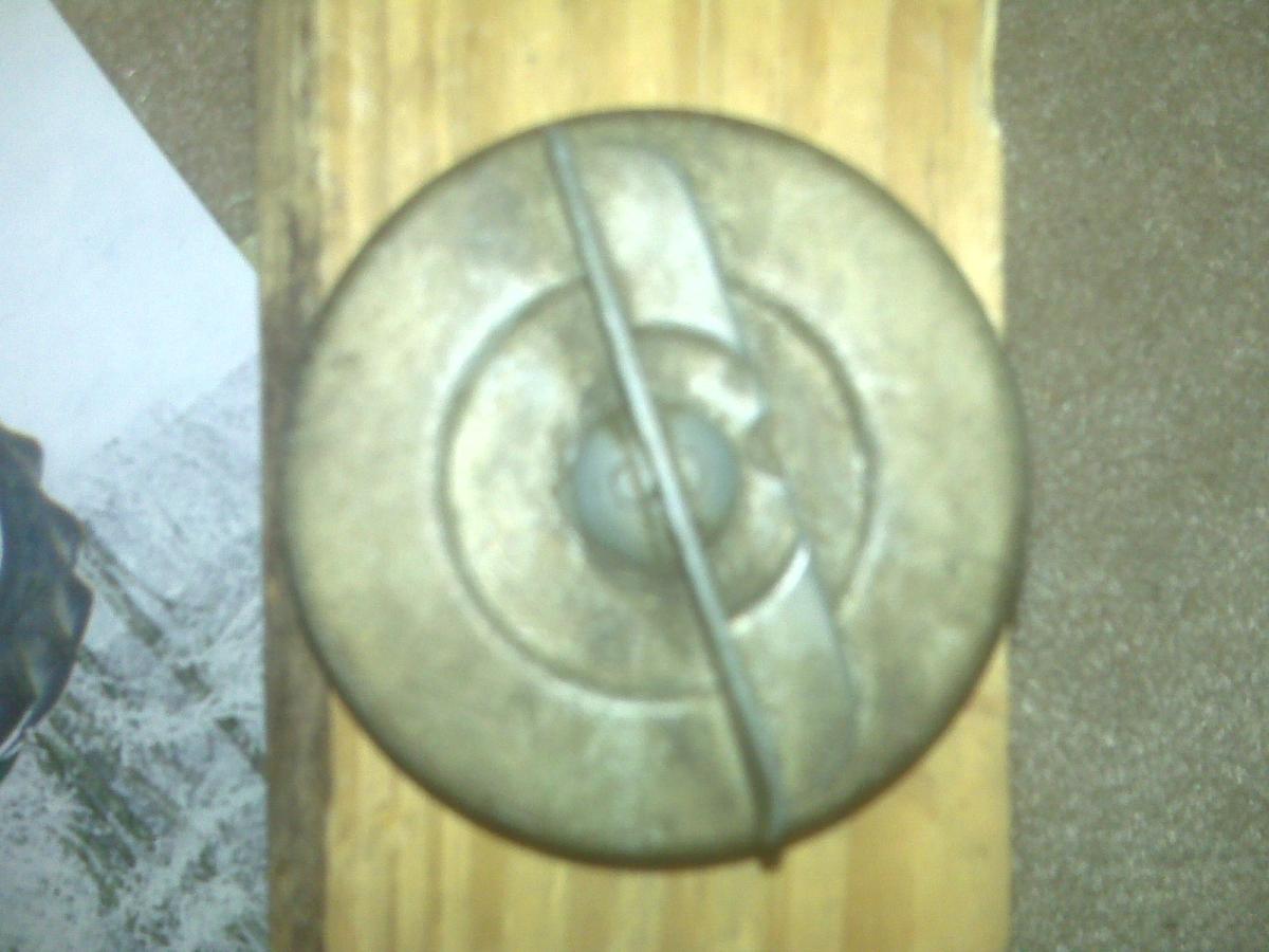 gas cap 003.jpg