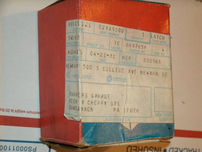 Glove Box Lock NOS Hemi parts Tractor tires 009.JPG