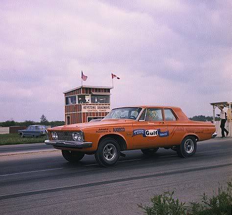 gulf-mopar-at-keystone-dragway.jpg