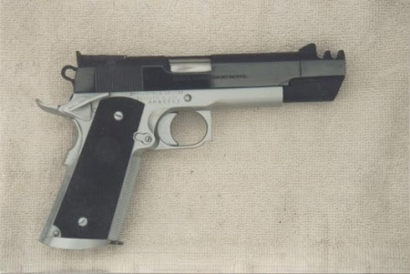 Gun Colt Custom w-extended barrel Nash Bridges 1911.jpg