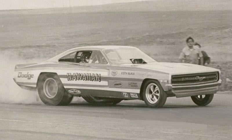 Hawaiian funny car, '70 Charger, owner Roland Leong, driver Larry Reyes.jpg