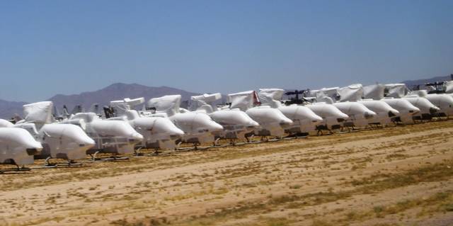helicopters-in-storage-davis-monthan-afb-amarg.jpg