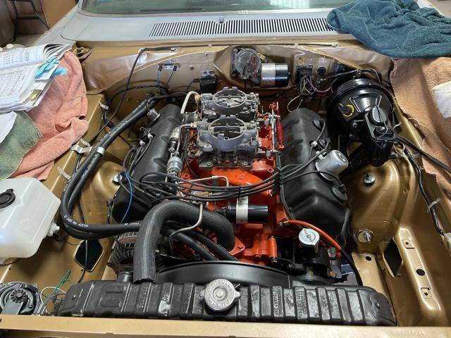 Hemi installed in bay.jpg