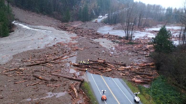 highway-7-landslide.jpg