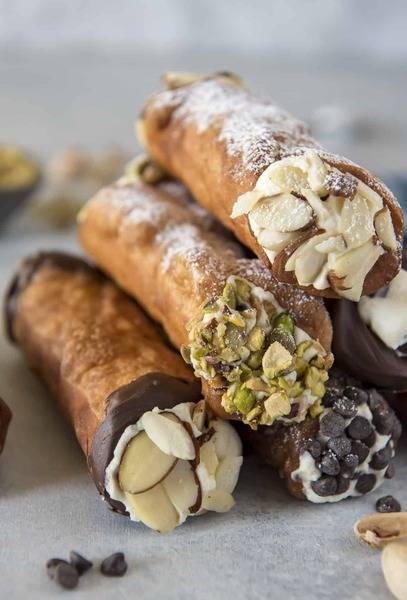 Homemade-Cannoli-2.jpg