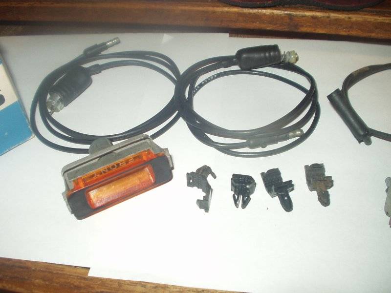 hood turn signals 3.JPG hood turn signals 3.JPG