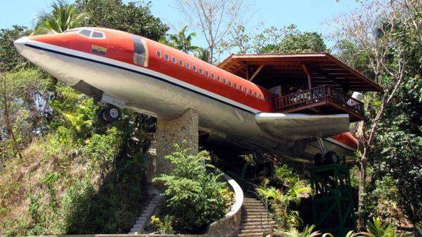 http%3A%2F%2Fcdn.cnn.com%2Fcnnnext%2Fdam%2Fassets%2F130826180418-recycled-planes-treehouse.jpg