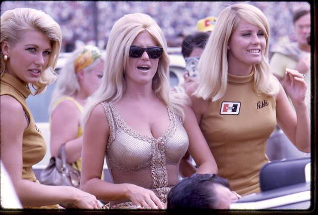 Hurst Linda Vaughn & Hurst Girls early 70's.jpg