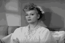 i-love-lucy-lucille-ball.gif