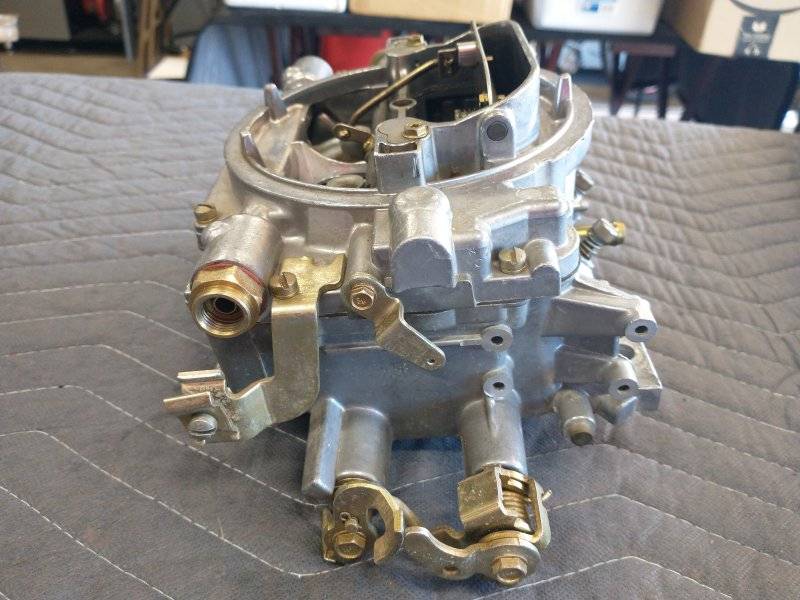 SOLD Used Edelbrock 1407 and manual choke kit For B Bodies Only