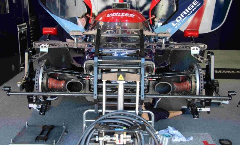 IMG_9868 jack stands.jpg