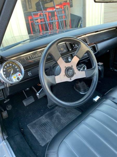 Interior 1.jpg