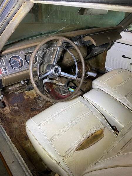 Interior.jpg