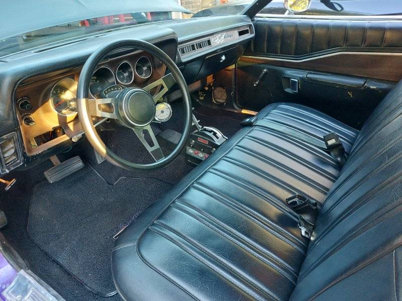 Interior.jpg