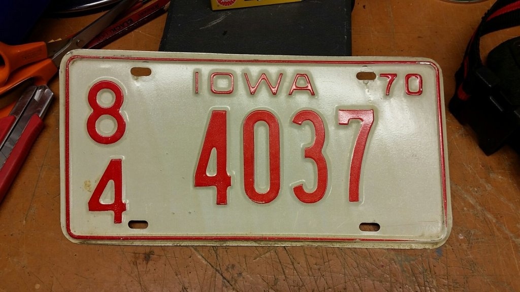Iowa 1970 plate.jpg