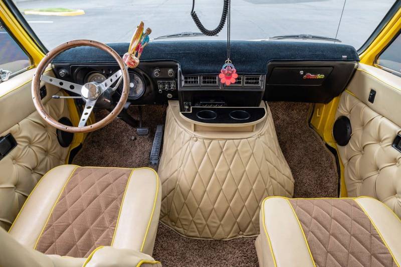 is-yellow-dodge-vans-interior-gives-an-80s-vibe-for-when-youre-feeling-nostalgic-163820607151096.jpg