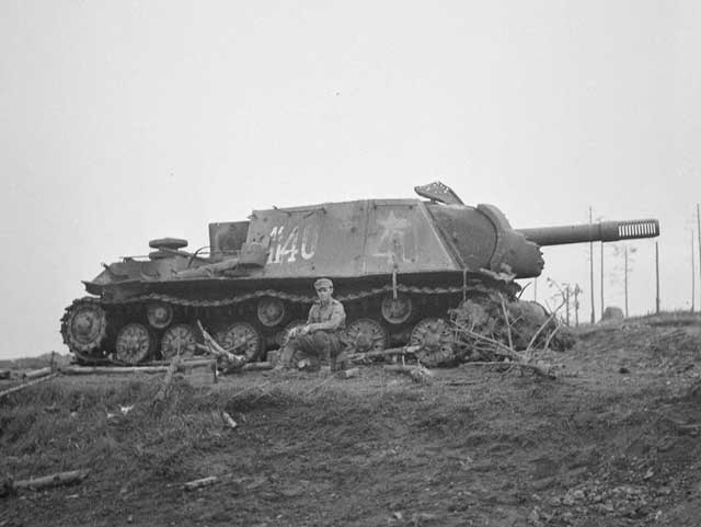 ISU-152_worldwartwo.filminspector.jpg