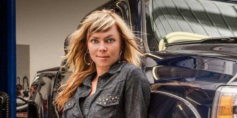 Jessi Combs died at 36 8-27-2019 attempting a land speed record in Oregon.jpg