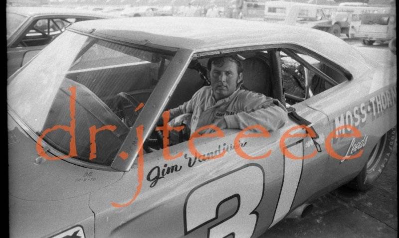 jim vandiver daytona with vin tag on dashboard!  WTF!.jpg