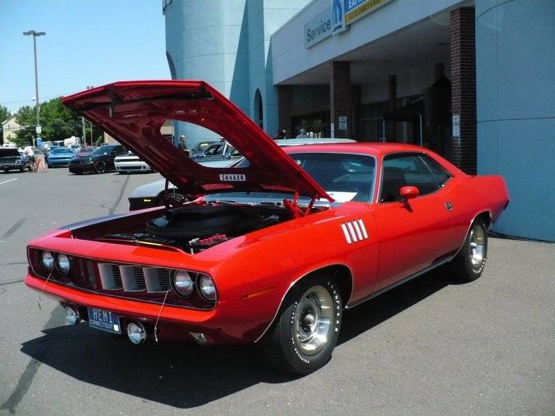 Joe Sica's Cuda 2.jpg