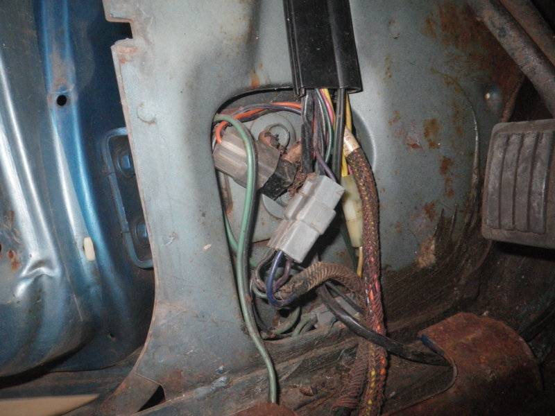 Kick Panel Wiring Driver Side.JPG