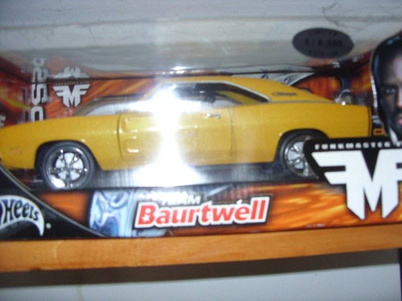 LAST 118 SCALE CAR PICS 005.JPG