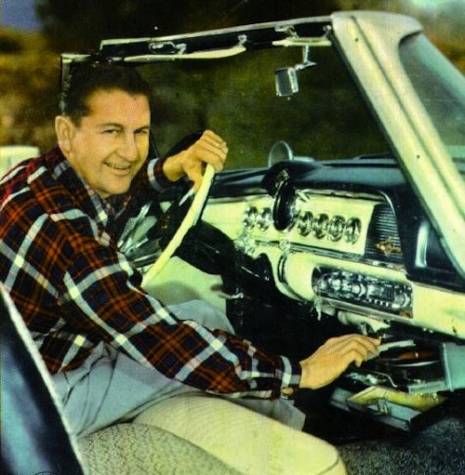 lawrencewelkturntablecarasldkfjalsdjfljsa_465_475_int.jpg