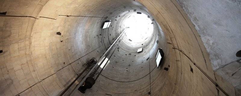 leaningtowerpisa-leaning-tower-inside.jpg