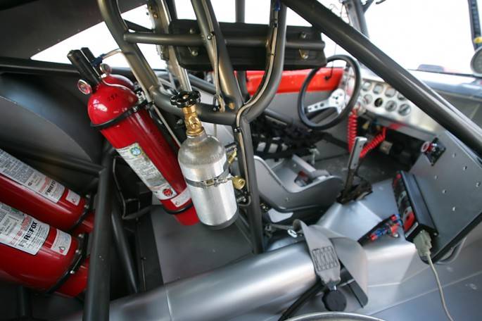 Lee-Sicilios-1969-Dodge-Daytona-Bonneville-Racer-083-685x456.jpg