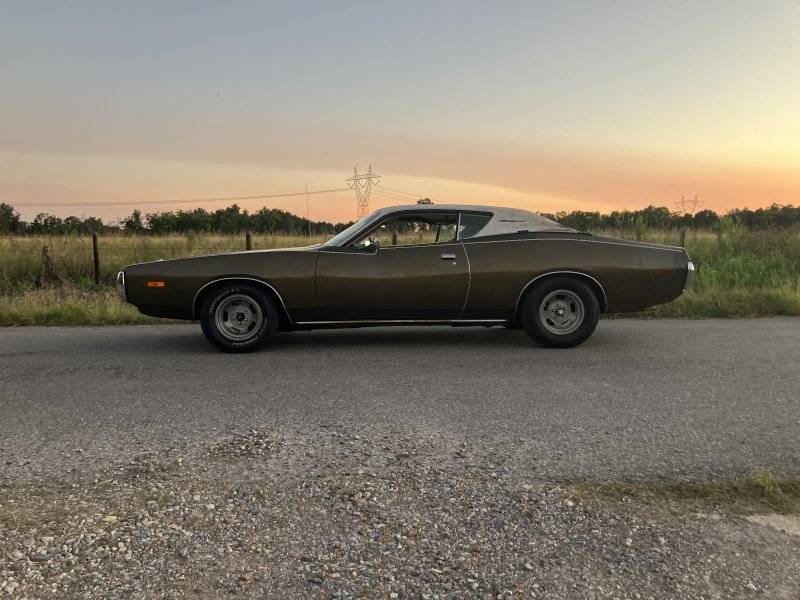 Left side my 72 charger 09-22.JPG