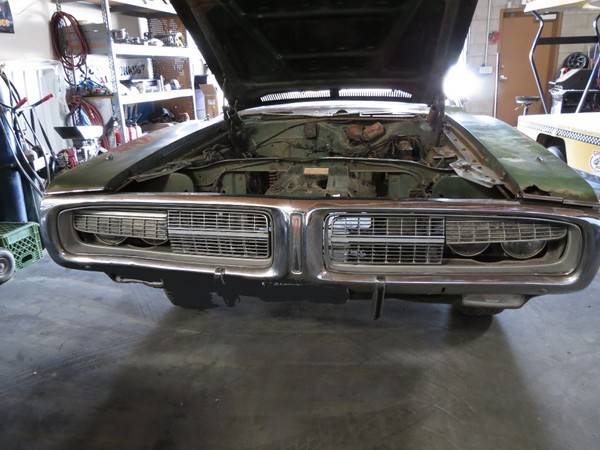 LewisMs1972DodgeCharger1-FrontBodyampGrille.jpg