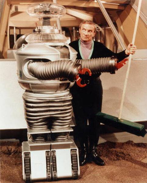 lifesize-lost-in-space-b-9-robot-7.jpg