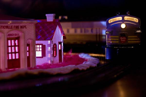 lionel-train-121616-01-XL.jpg