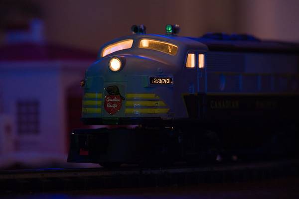 lionel-train-121616-03-XL.jpg