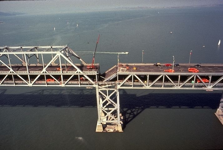 Loma Prieta Earthquake Bay Bridge Collapse 1989.jpg