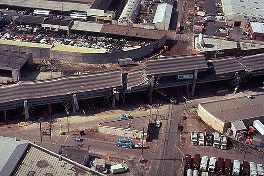 Loma Prieta Earthquake Cypress hwy 17 collapse issues.jpg