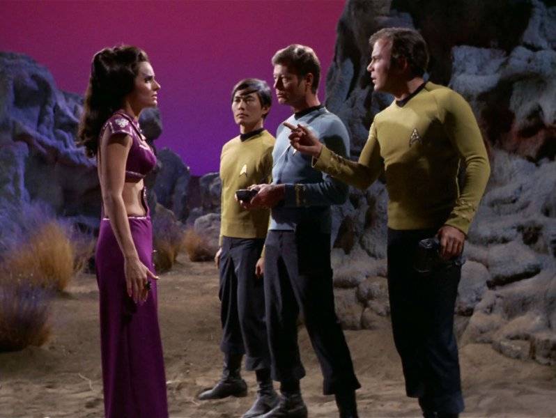 Losira_and_Enterprise_Crew.jpg