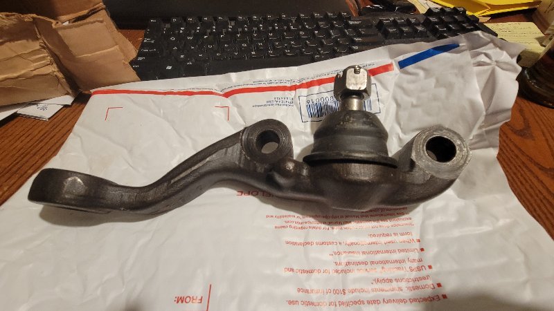 Lower ball joint..jpg