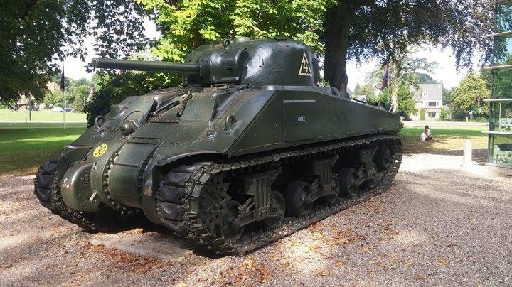 m4a4-holland107w-2.jpg