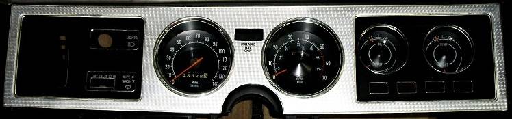Magnum_GT_Rallye_Dash_wTach~0.jpg
