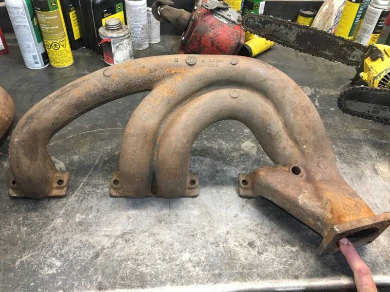 SOLD - Max Wedge manifolds | For B Bodies Only Classic Mopar Forum