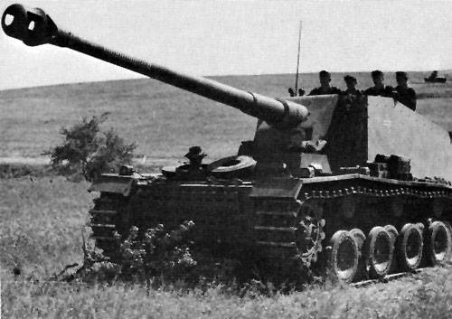 Max-Emil-Emil-04.jpg
