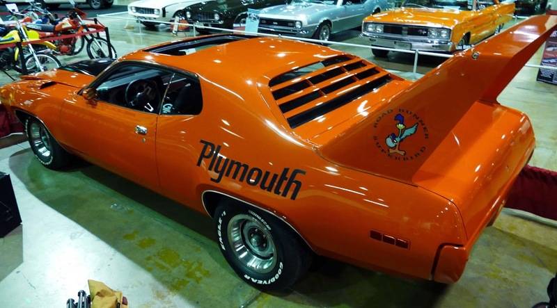 MCACN-2016-1971-Road-Runner-wing-car.jpg