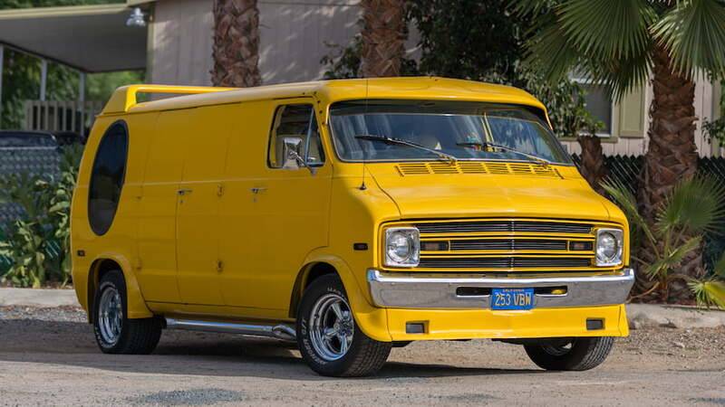 mecum-custom-van(5).jpg