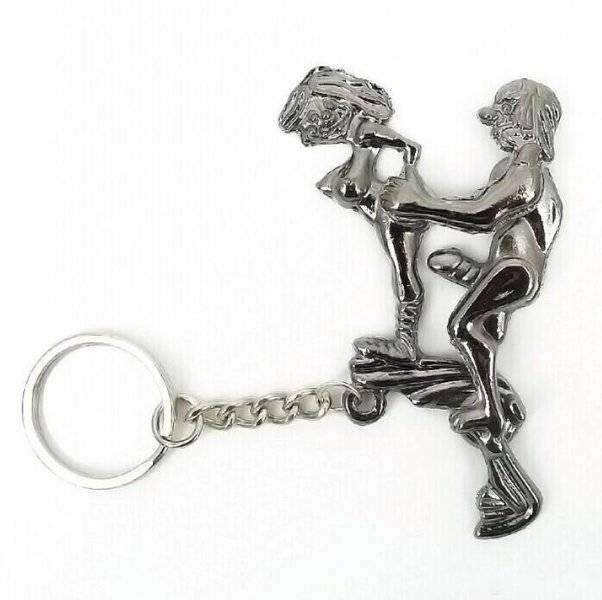 mens-womens-movable-make-love-keychain-sex.jpg