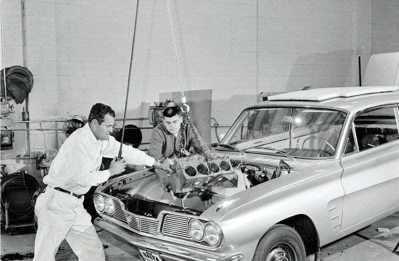 mickey-thompson-and-hayden-proffitt.jpg
